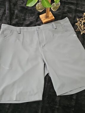 adidas Men’s Golf Light Gray Hybrid Shorts